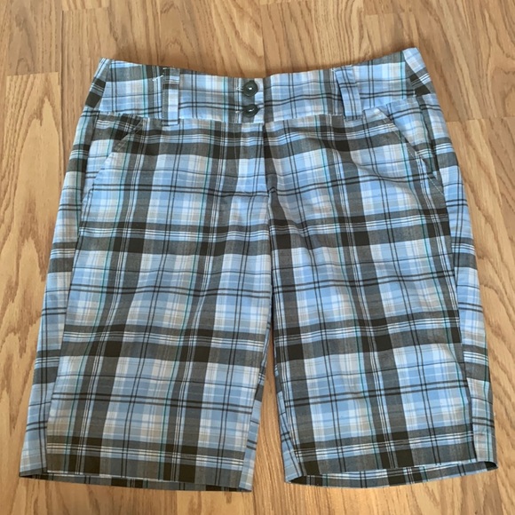 seduction Pants - Cute shorts size 7 great condition bundle up to save